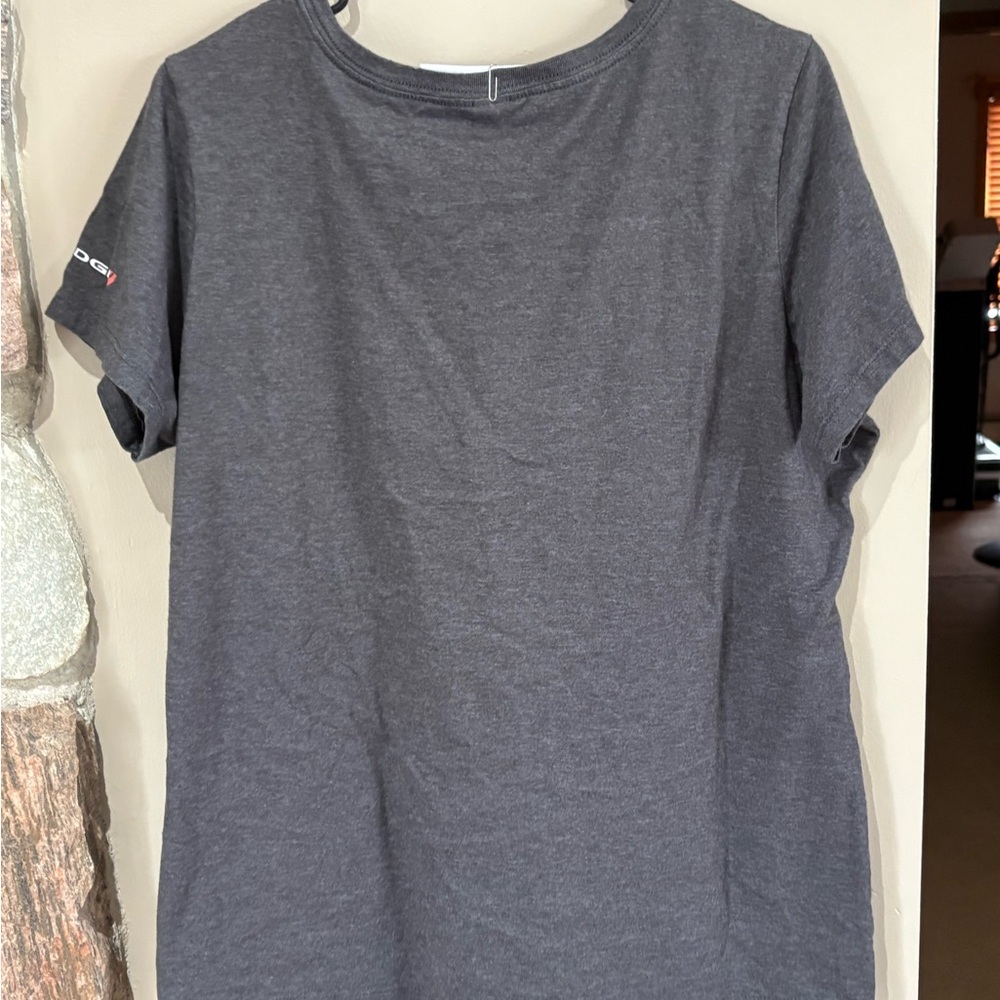 Women’s Dodge Challenger Graphic T Shirt Size 2XL Short Sleeve Charcoal Grey - Picture 4 of 4